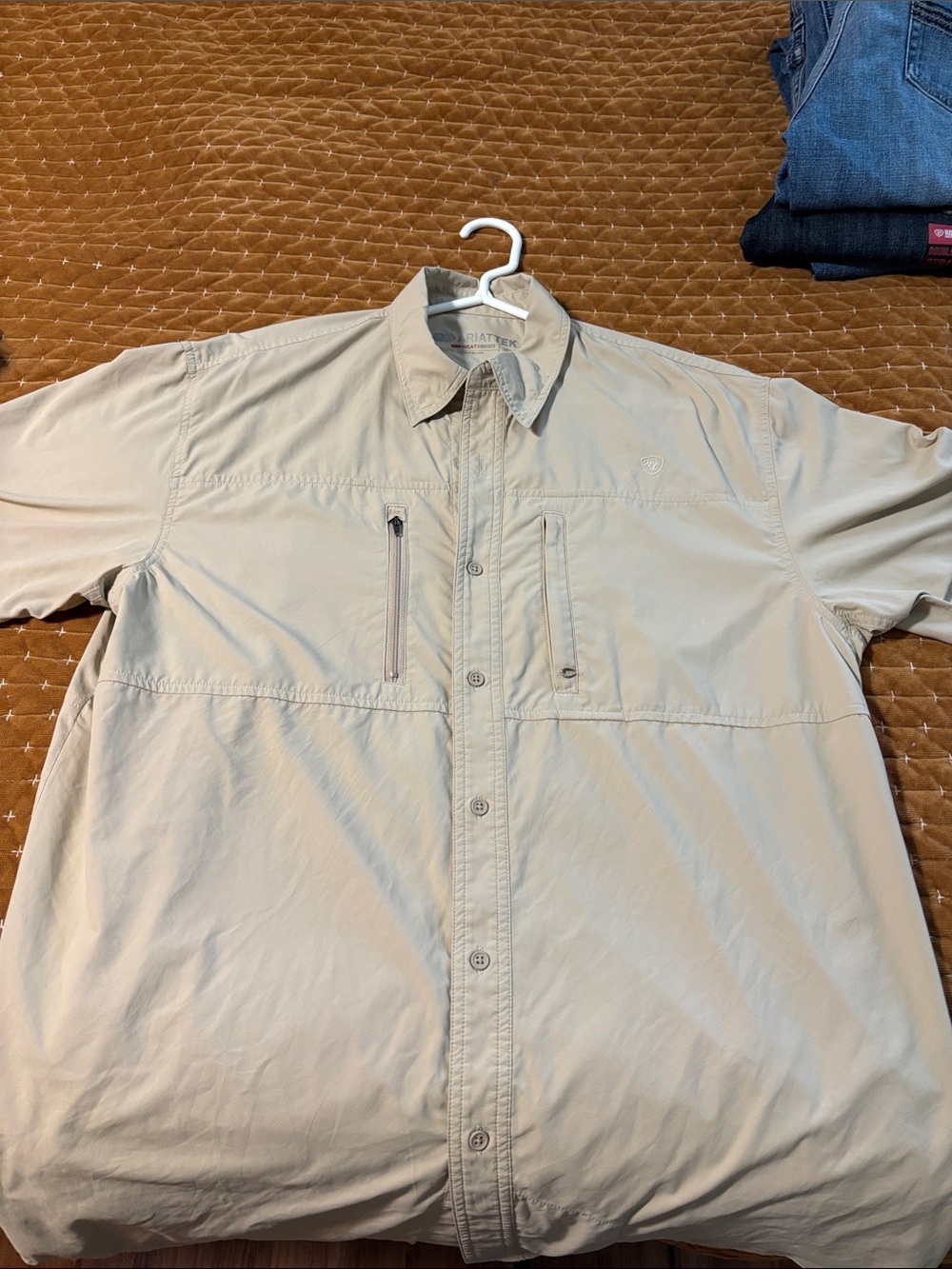 Mens Ariat Tek Light Beige Short-Sleeve Button-Down Outdoor Shirt vented